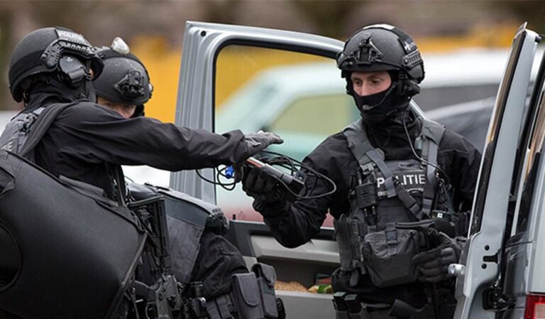 Seven Iranians Arrested in UK